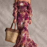 Vestido longo em chiffon floral rosa pálido com ombros à mostra