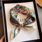 Cachecol Elegante com Estampa Floral