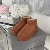 Botas de plataforma Della color castaño