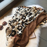 Cachecol Casual com Estampa de Leopardo