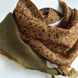 Cachecol com Estampa Floral Retrô