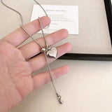 Coração Pendente: Colar Elegante