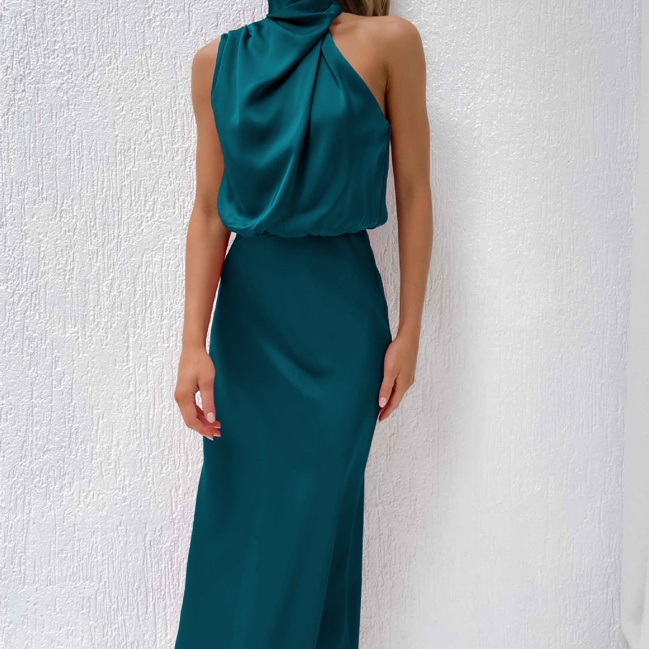 Tyra | Vestido de Gala Elegante com Decote Halter