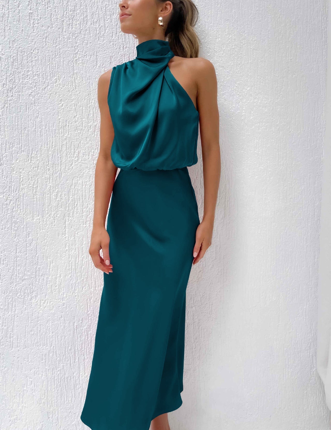 Tyra | Vestido de Gala Elegante com Decote Halter