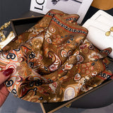 Écharpe Vintage au Style Éthnique