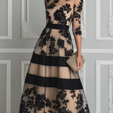 Vestido Midi A Linha Elegante em Renda Preta
