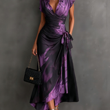 Vestido Midi Envelope com Estampa Abstrata Vermelha e Preta, Gola com Decote em V, Manga Curta, Cintura para Amarrar, Barra Assimétrica com Renda
