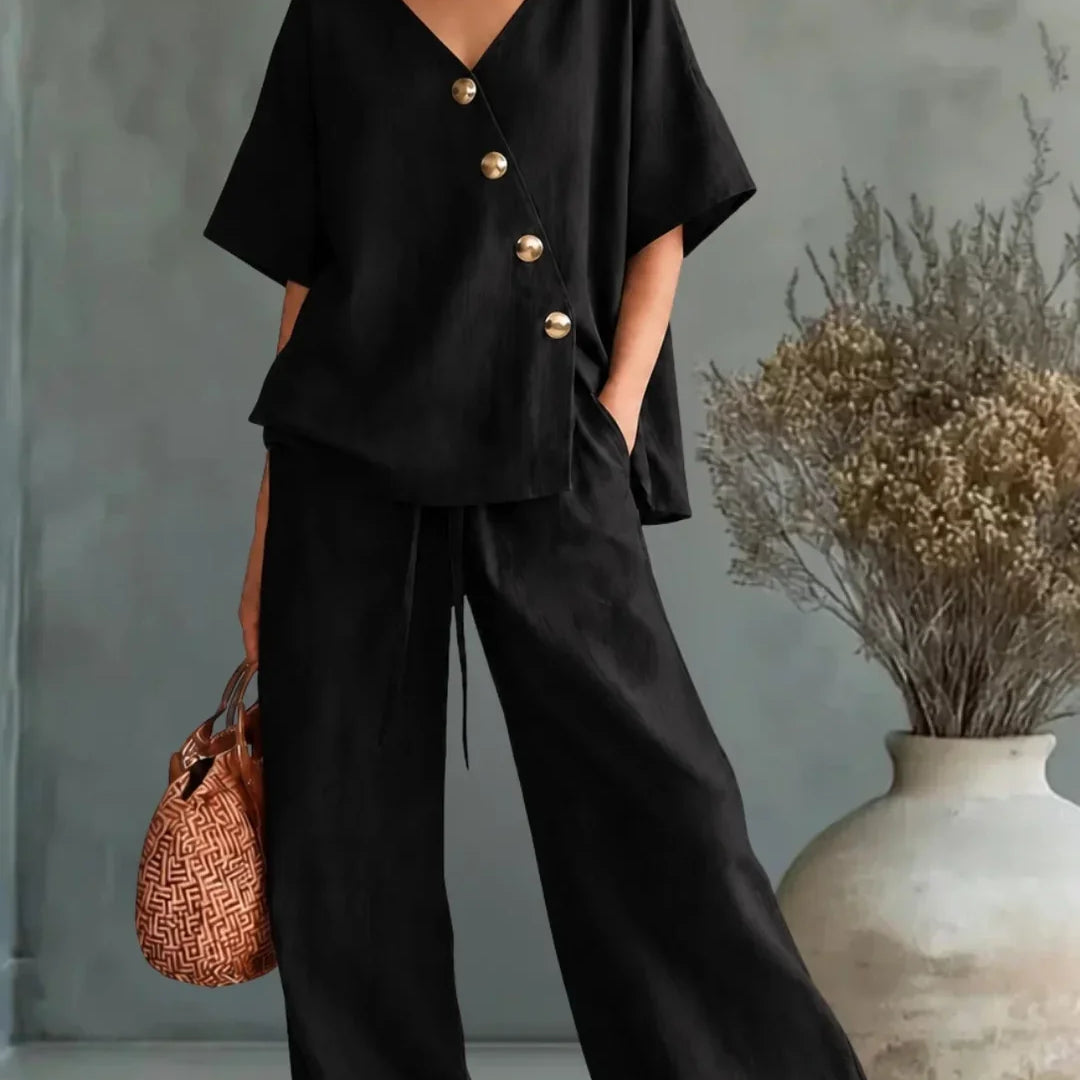 Celia Conjunto com Decote em V e Detalhes em Botões
