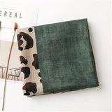 Cachecol Casual com Estampa de Leopardo