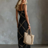 Vestido Maxi Geométrico Melisa com Decote Quadrado Elegante