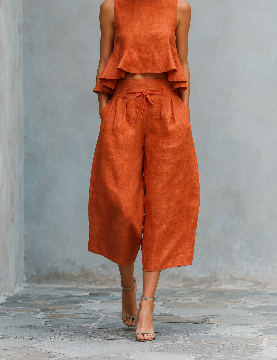 Conjunto Feminino de Duas Peças com Bainha Ajustada