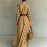 Vestido longo ajustado com mangas longas e detalhes em lapela