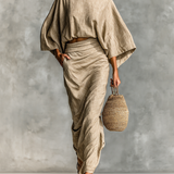 Paule | Conjunto com Saia e Blusa de Mangas Longas