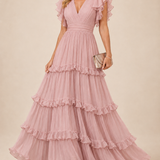 Rosalía | Vestido Maxi Rosa Suave com Decote em V, Volantes em Camadas e Mangas Estilo Borboleta