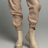 Botines Chelsea Nora cortos en beige