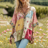 Blusa Floral com Blocos de Cores