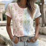 Camisa T-Shirt com Estampa Floral e Blocos de Cor