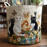 Almofada Decorativa com Gatos em um Jardim Floral