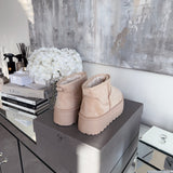 Botas de plataforma forradas en color beige Nina