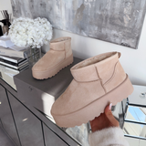 Botas de plataforma forradas en color beige Nina