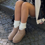 Botas de plataforma forradas en color camel Nina