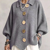 Victoire | Cardigan Oversized com Botões Dourados Elegantes