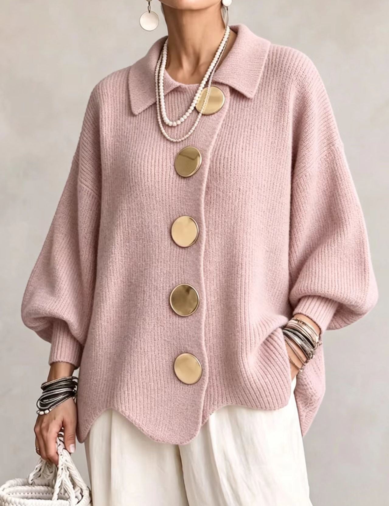 Isadora | Cárdigan Oversized com Gola e Grandes Botões Metálicos