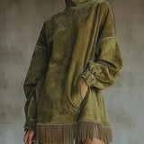 Gabrielle | Vestido de Suédine com Gola Alta e Detalhes em Franja