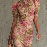 Eugenia Vestido Maxi Floral Vintage Rosa com Mangas Abalonadas (Acessórios não incluídos)