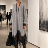 Vestido midi cinza de malha com barra de rendas