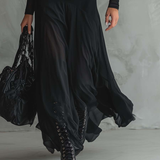 Nina - Vestido maxi preto em tule de corte solto