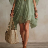 Vestido mini verde em chiffon com decote em V, em camadas, fluido