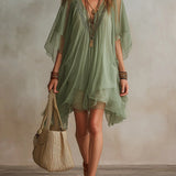 Vestido mini verde em chiffon com decote em V, em camadas, fluido