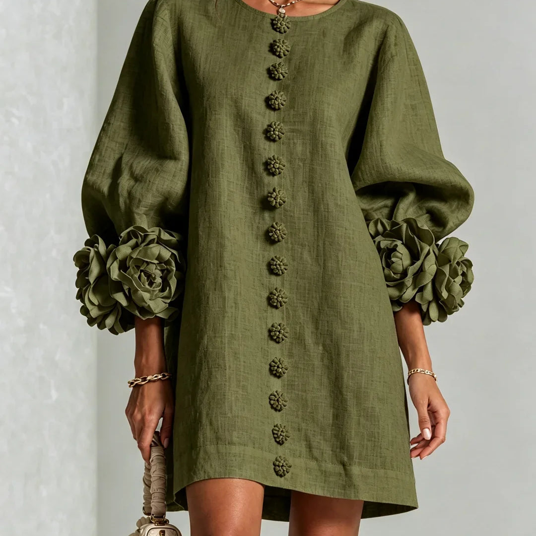 Vestido Mini Branco Elvira com Botões Florais e Mangas Florais