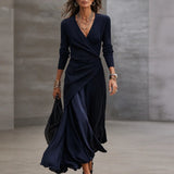 LOREDANA | Robe maxi assimétrica com decote em V e painéis em cetim azul marinho