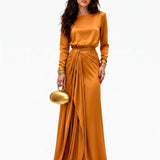 Elegante Vestido Maxi de Satén con Drapeado