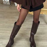 Botas Chira em tom castanho