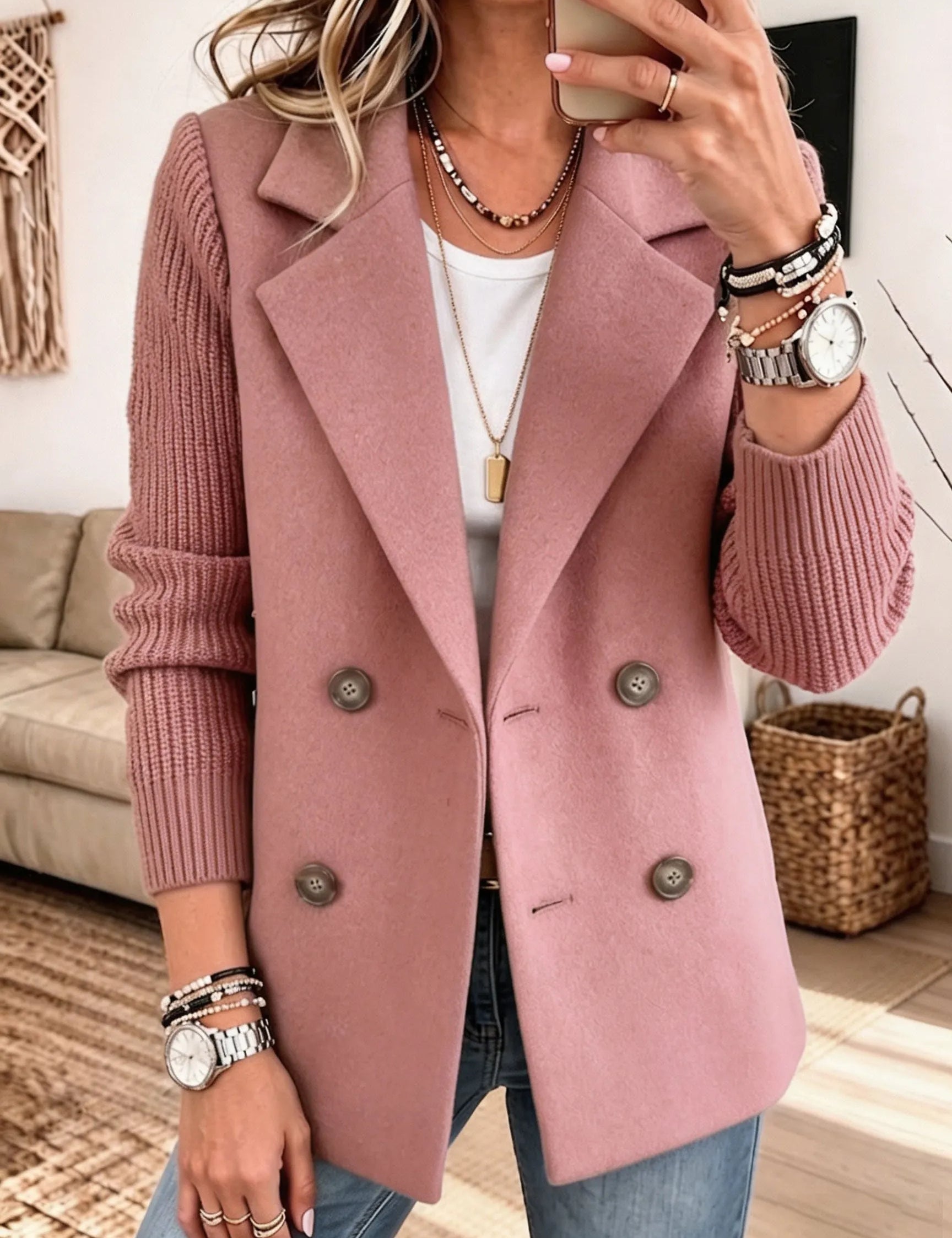 Carla | Blazer Sofisticado com Mangas Detalhadas