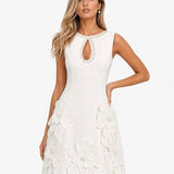 Vestido Mini Sem Mangas Elegante com Detalhe Recortado