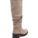 Botas de ante en tono beige fawn