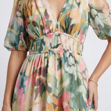 Audrey | Vestido Midi de Mangas Curtas com Cintura Ajustada