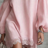 Olivia Mini Vestido de Renda com Ombros Expostos e Mangas Bufantes