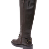 Botas Nyra con tachuelas marrones