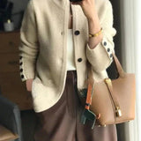 Penélope | Cardigan de Lã com Fecho de Botões